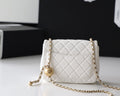 FLAP BAG 17CM WHITE LAMBSKIN GOLD HARDWARE