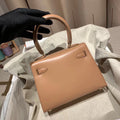 KELLY MINI 20 BAG IN CORAL PINK SMOOTH CALFSKIN WITH GOLD HARDWARE