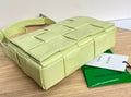 SMALL CASSETTE 23 IN PINE GLADE CALFSKIN
