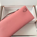 KELLY CUT 31 IN SALMON PINK CALFSKIN WITH GOLD HARDWARE
