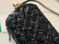 KNOT 20 IN BLACK LAMBSKIN WITH CHAIN