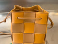 SMALL CASSETTE BUCKET 18 IN BROWN MIX ORANGE CALFSKIN