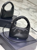 HOBO BAG 21 IN BLACK SOFT LAMBSKIN