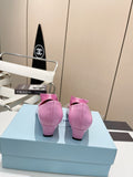 KITTEN HEEL PUMPS WITH CREATIVE SHAPE IN PINK GLOSSY LAMBSKIN