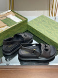 GG INTERLOCKING G CUT OUT SANDAL BLACK LAMBSKIN