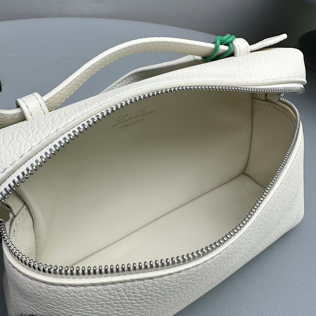 Extra Pocket L19 White Cowhide Shw