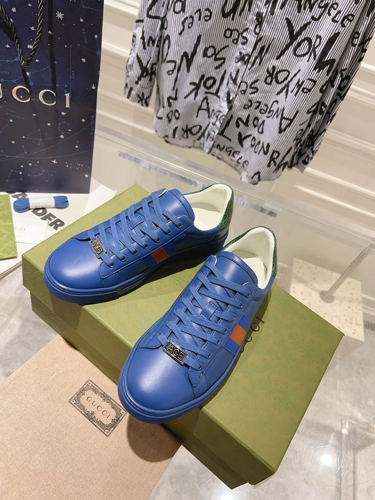 GG ACE GG SUPREME TRAINER AZURE CALFSKIN