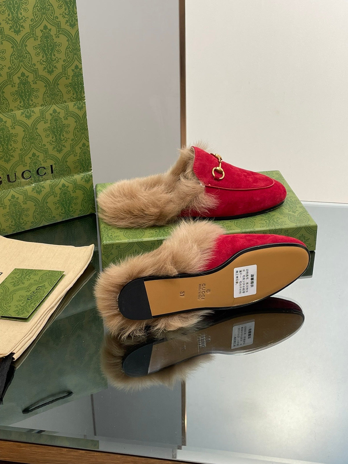 HORSEBIT MULE IN CRIMSON RED SUEDE AND LAMB WOOL LINING