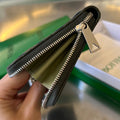 INTRECCIATO 19 WALLET IN BLACK CALFSKIN