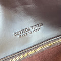 SMALL LIBERTA 27 IN CHOCOLATE SMOOTH CALFSKIN GOLD HARDWARE