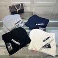 SET HAT AND SCARF IN WHITE WOOL 422599