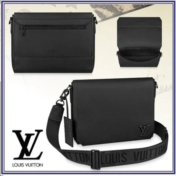 Louis Vuitton Monogram Canvas Calfskin Petite Malle Bag