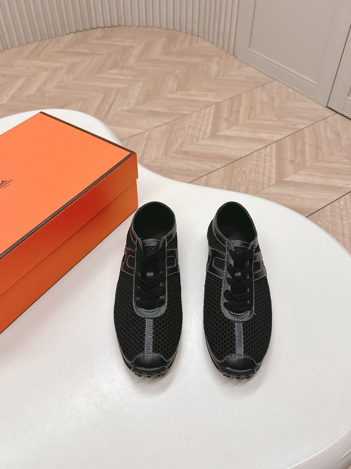 KIGA SNEAKER IN BLACK CROCHET KNIT AND CALFSKIN