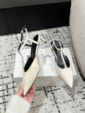 KITTEN T-BAR STRAP PUMP 5 CM IN WHITE PATENT CALFSKIN