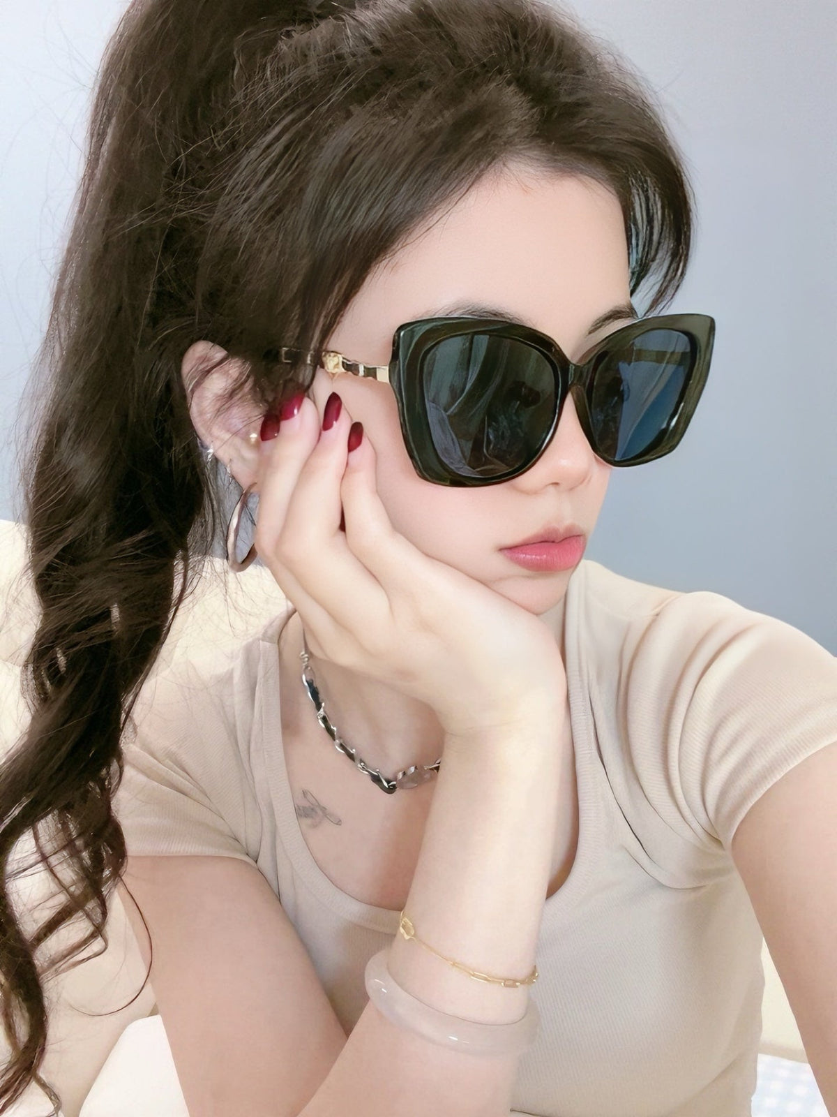 SQUARE SUNGLASSES CH25801 IN ACETATE HEART CHAIN METAL