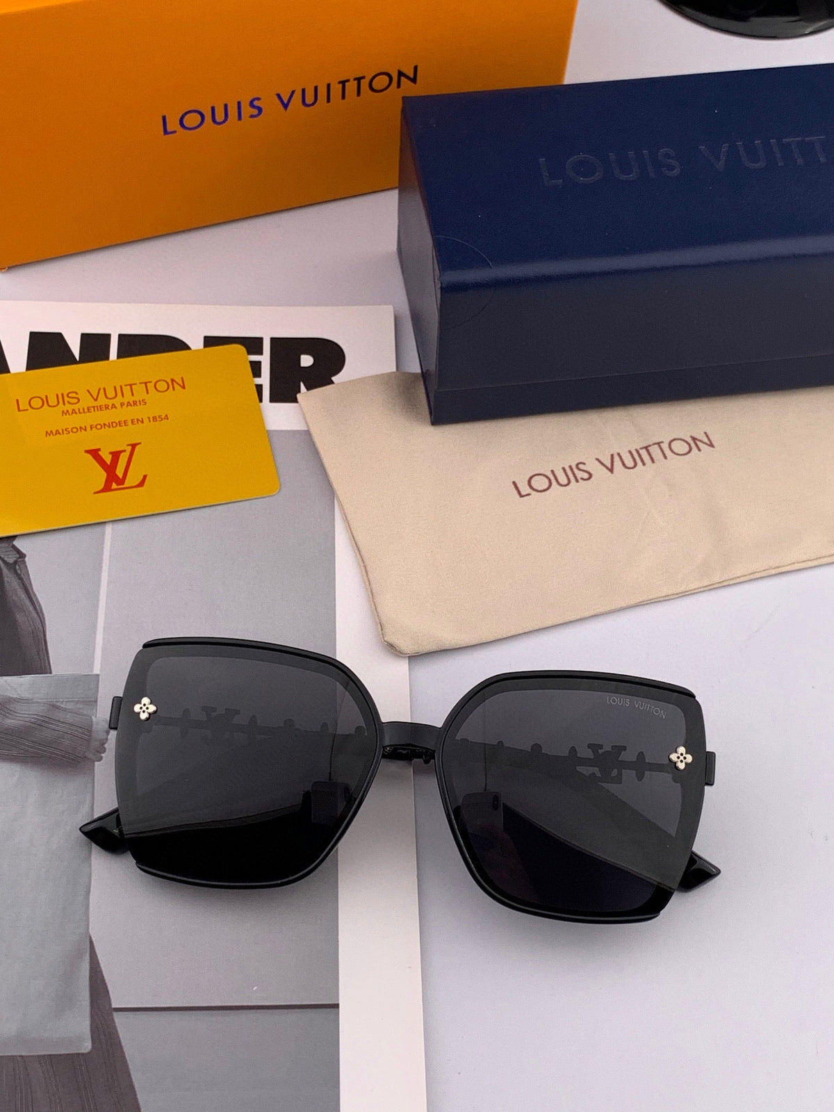 SQUARE SUNGLASSES L3992 IN ACETATE EMBOSSED LOGO