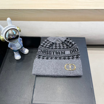 KNITTED BEANIE HAT IN GRAY CASHMERE WOOL 422482