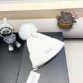 KNITTED BEANIE HAT IN WHITE WOOL AND FOX FUR 435031