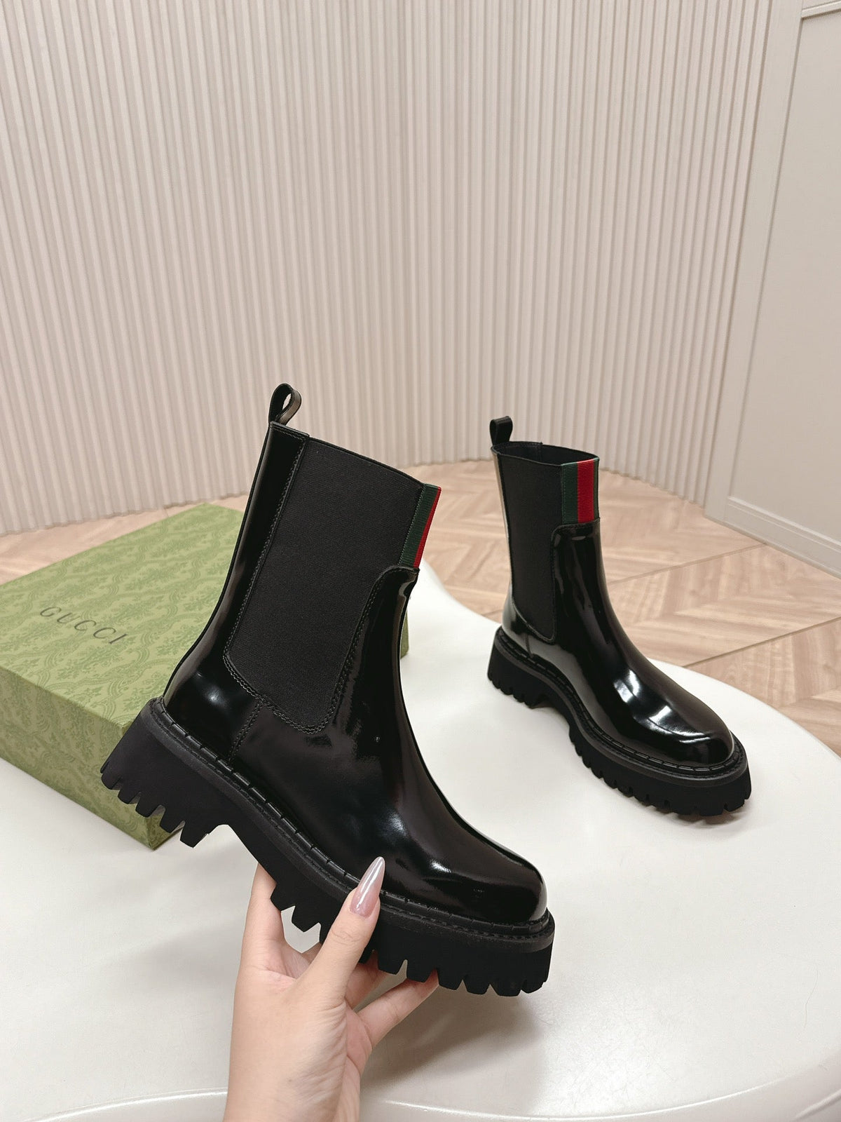 GG CLASSIC MARTIN BOOTS IN BLACK PATENT LEATHER