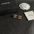STUD EARRINGS IN GOLD METAL FULLY WHITE DIAMOND
