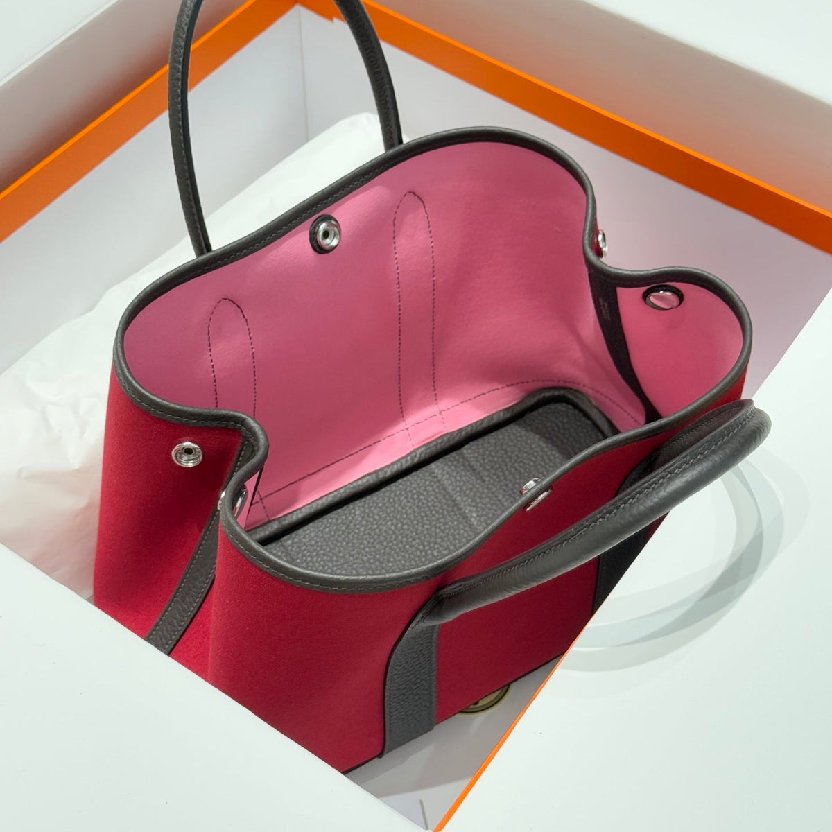 GARDEN PARTY 30CM IN RED TOILETS COTTON CANVAS AND DARK BROWN CALFSKIN PINK ON SIDE OTHER