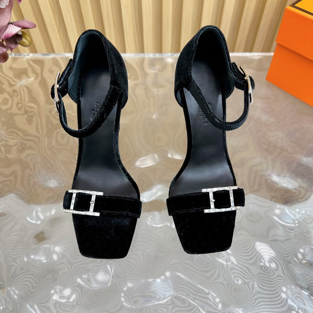 JULY SANDAL 105 MM IN BLACK VELVET