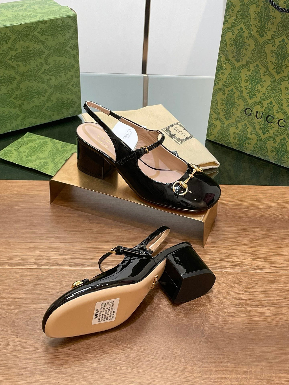 GG HORSEBIT PUMP BLACK GLOSSY LAMBSKIN