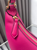 FENDIGRAPHY MEDIUM 29 IN BRIGHT PINK SMOOTH LAMBSKIN GOLD HARDWARE