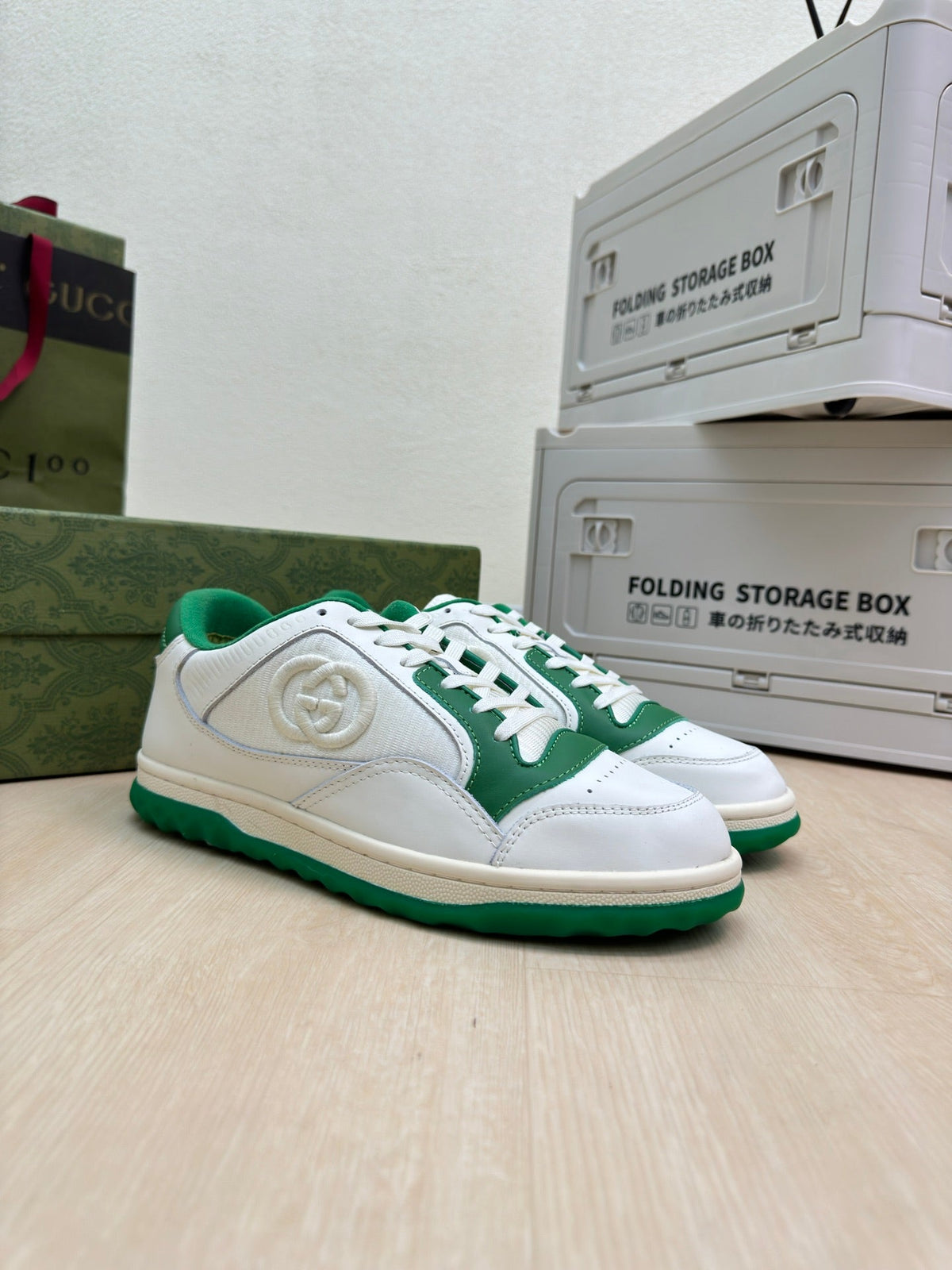 GG INTERLOCKING G SNEAKER WHITE GREEN CALFSKIN AND FABRIC