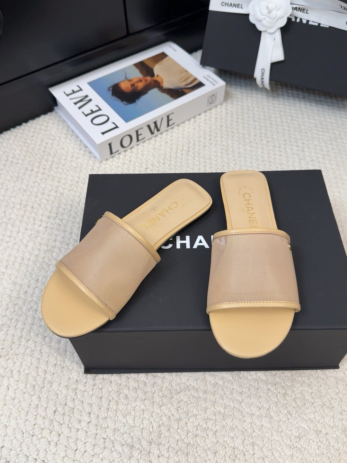 FLAT SLIDE IN FLAX YELLOW MESH AND SUEDE