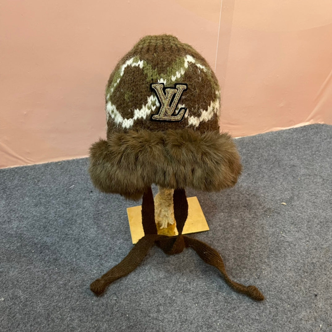 KNITTED WOOL HAT COLORFUL 436581