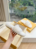 FLAT SLIDE IN WHITE FLEECE