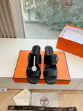 KUTE 60 SANDAL IN BLACK CALFSKIN
