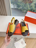 FLAT SANDAL IN CORN YELLOW CALFSKIN