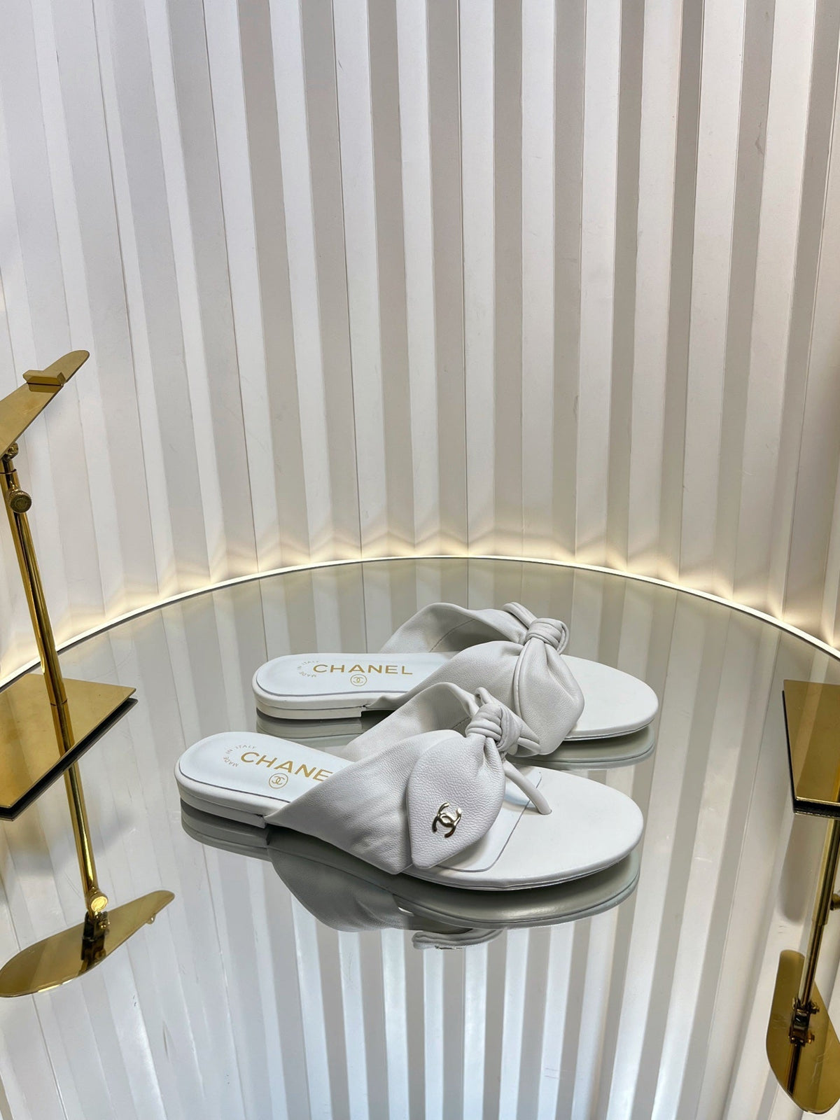 LACE SANDALS IN WHITE CALFSKIN