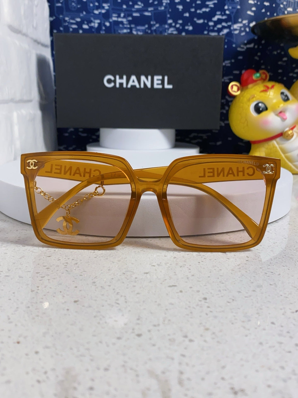 SQUARE SUNGLASSES 641806 IN DARK YELLOW ACETATE