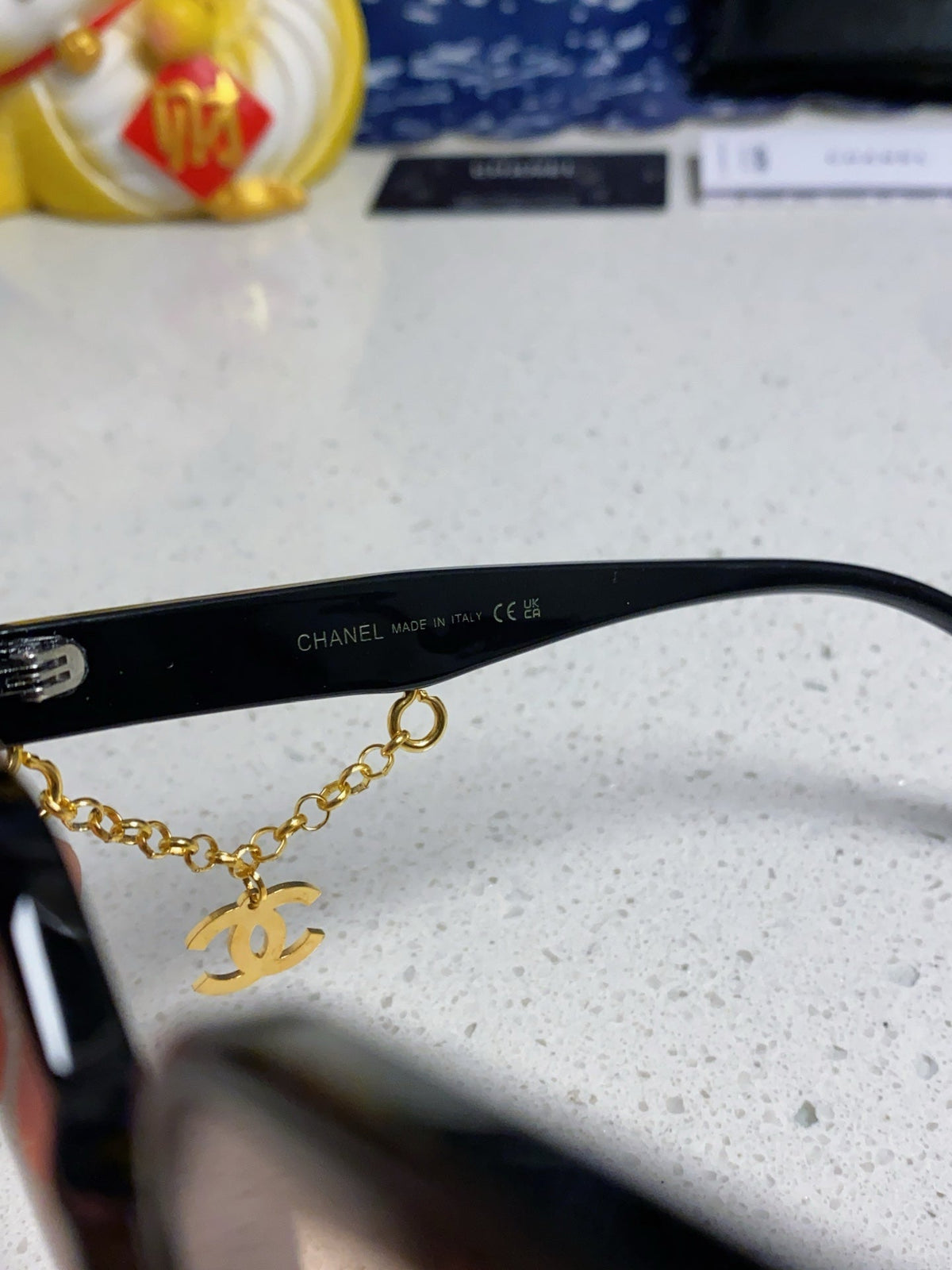 SQUARE SUNGLASSES 641807 IN BLACK ACETATE LIGHT BROWN LENSES