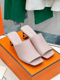 ICONIQUE 60 SANDAL IN BABY PINK CALFSKIN