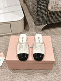 FLAT MULE IN WHITE MIX BLACK PATENT CALFSKIN