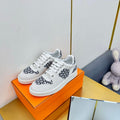 FREE SNEAKER IN WHITE CALFSKIN AND 