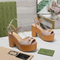 GG HORSEBIT WEDGE SANDAL IN LIGHT BEIGE MONOGRAM JACQUARD FABRIC AND SHEEPSKIN LINING