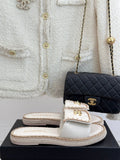 FLAT CHAIN HEART SLIPPER IN WHITE LAMBSKIN