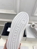 HUNTINGTON LOW LACE-UP SNEAKER IN PALE GRAY SUEDE AND MESH