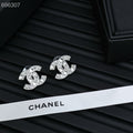 STUD EARRINGS IN SILVER METAL PEARLY WHITE AND CRYSTAL