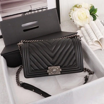Chanel Le Boy Handbag – Chain Bag Black