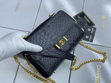 Chanel Ladies Purse – Black